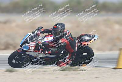 media/Sep-20-2025-Race Pace (Sat) [[d4e1b33f4d]]/Non Verified/Turn 15 Inside Pans (1210pm)/